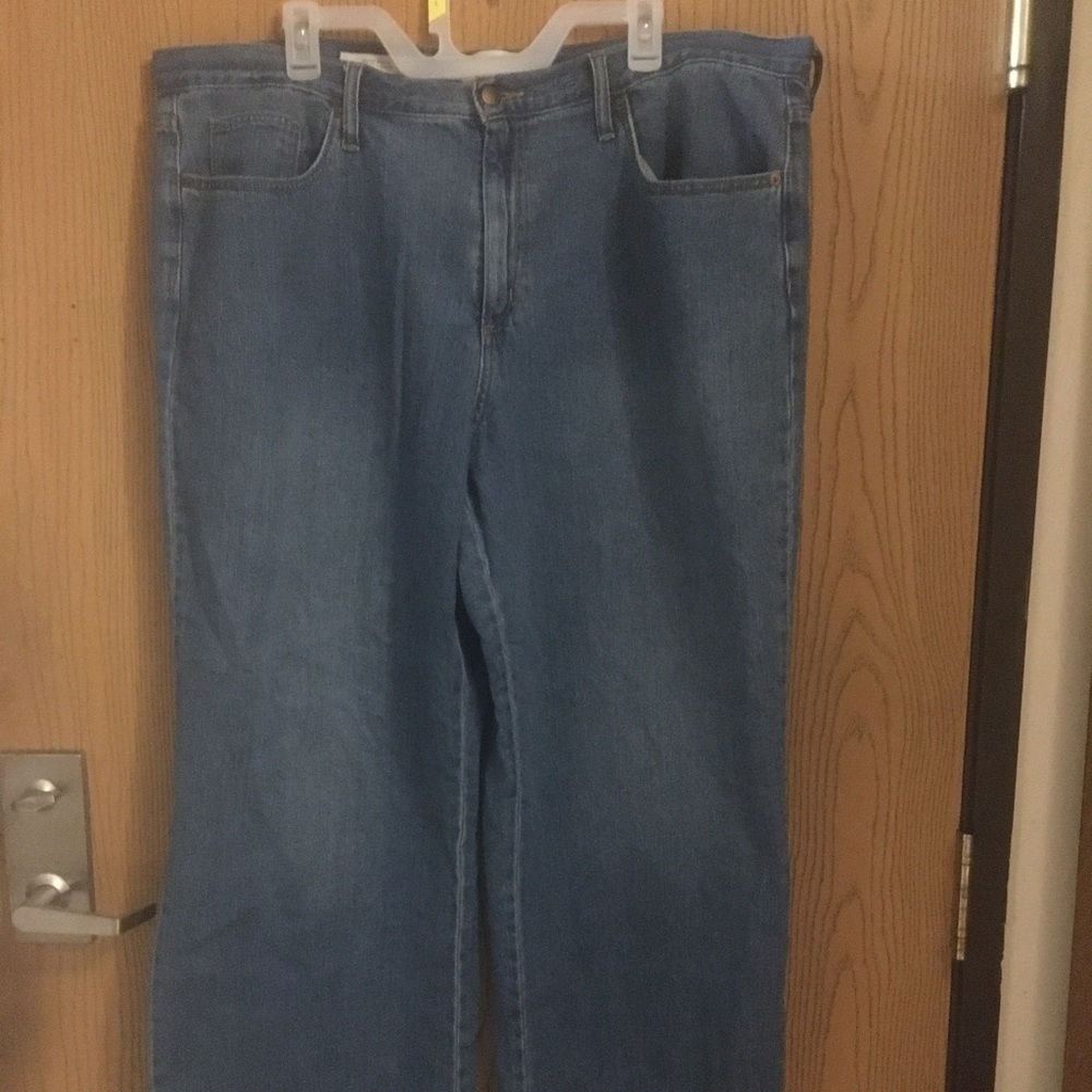 𝅺UNIVERSAL thread mens jeans 18/34r